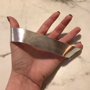 Silver metallic choker